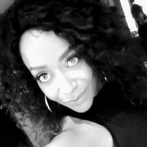 Meet your Posher, Symana